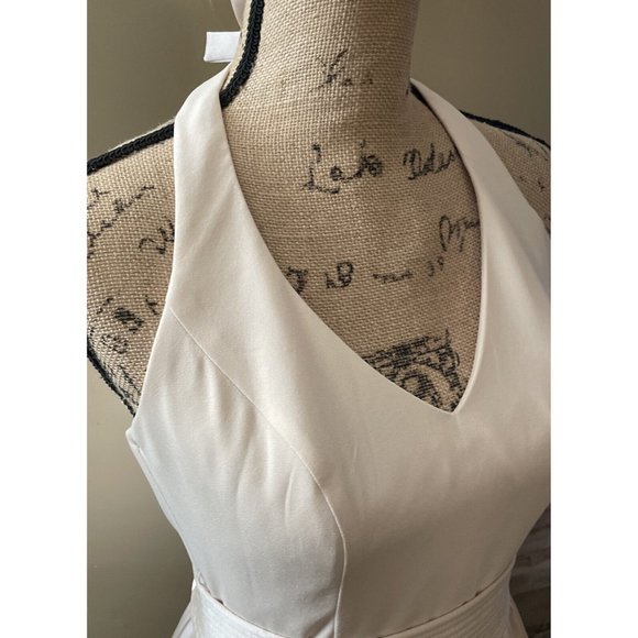 | White by Vera Wang | Halter V-Neck Bridesmaids Dress with Sash - Size 0 - Picture 8 of 13